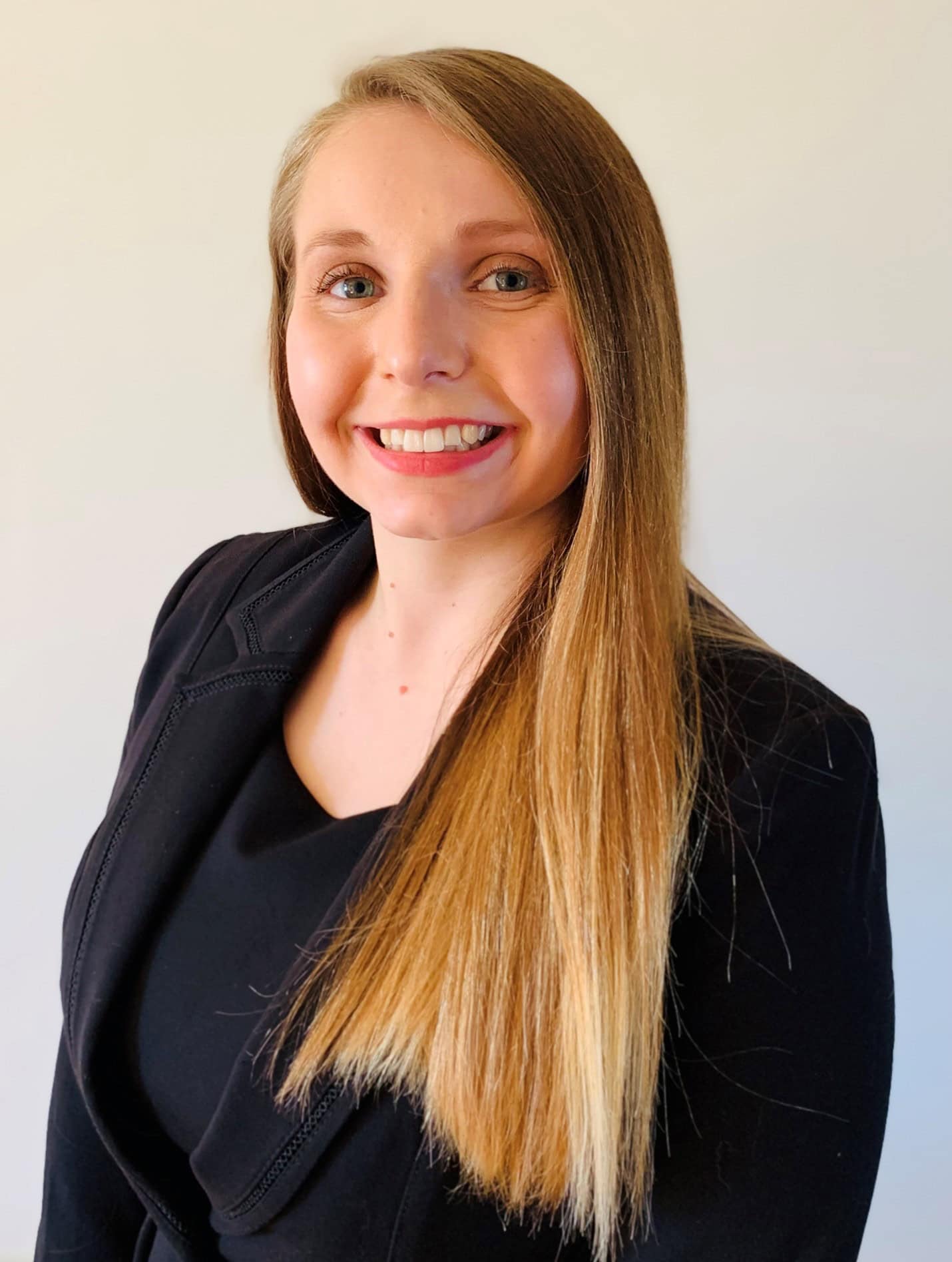 Grace Sulzman, Pharm.D. Professional Headshot of Grace Sulzman, PharmD